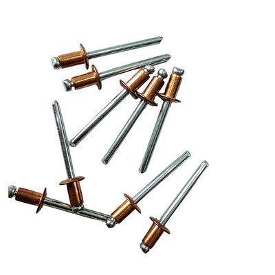 Rebites abertos de latão polido para aplicações na construção de máquinas e automóveis