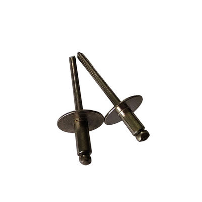 Torneio CNC equipado com rivetes de ferro de tipo aberto e fechado cabeça redonda de borda grande para montagem rápida