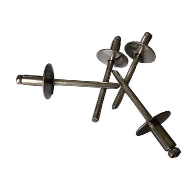 Torneio CNC equipado com rivetes de ferro de tipo aberto e fechado cabeça redonda de borda grande para montagem rápida