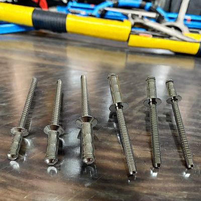 Relatório de ensaio de controlo -Rivets não lamináveis de dupla tração de vários tambores fabricados em aço inoxidável