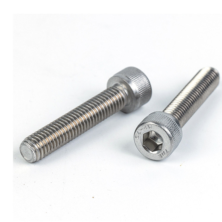 Parafusos e parafusos de aço inoxidável para aplicações industriais