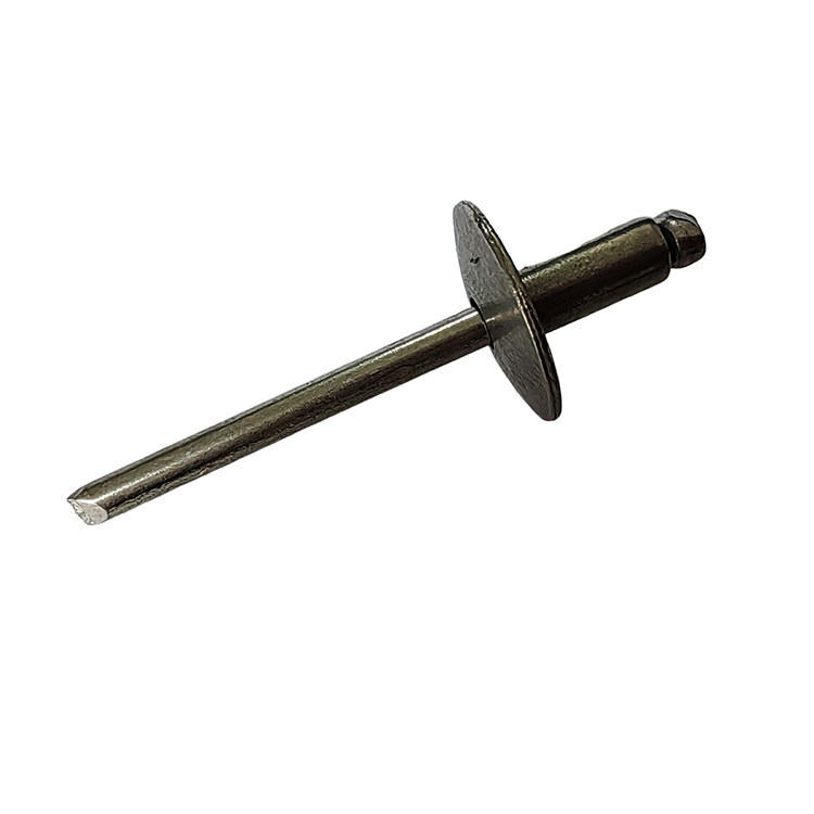 Rebites de aço de tipo aberto de alta capacidade de carga com bordas grandes e acabamento brilhante